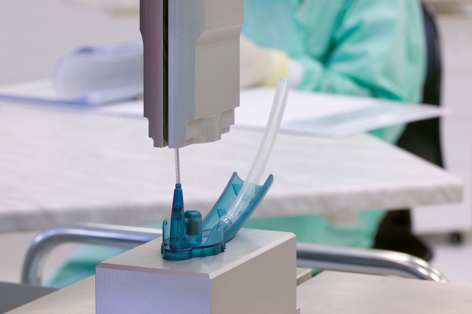 Saldatura a ultrasuoni plastica tecnologia medicale