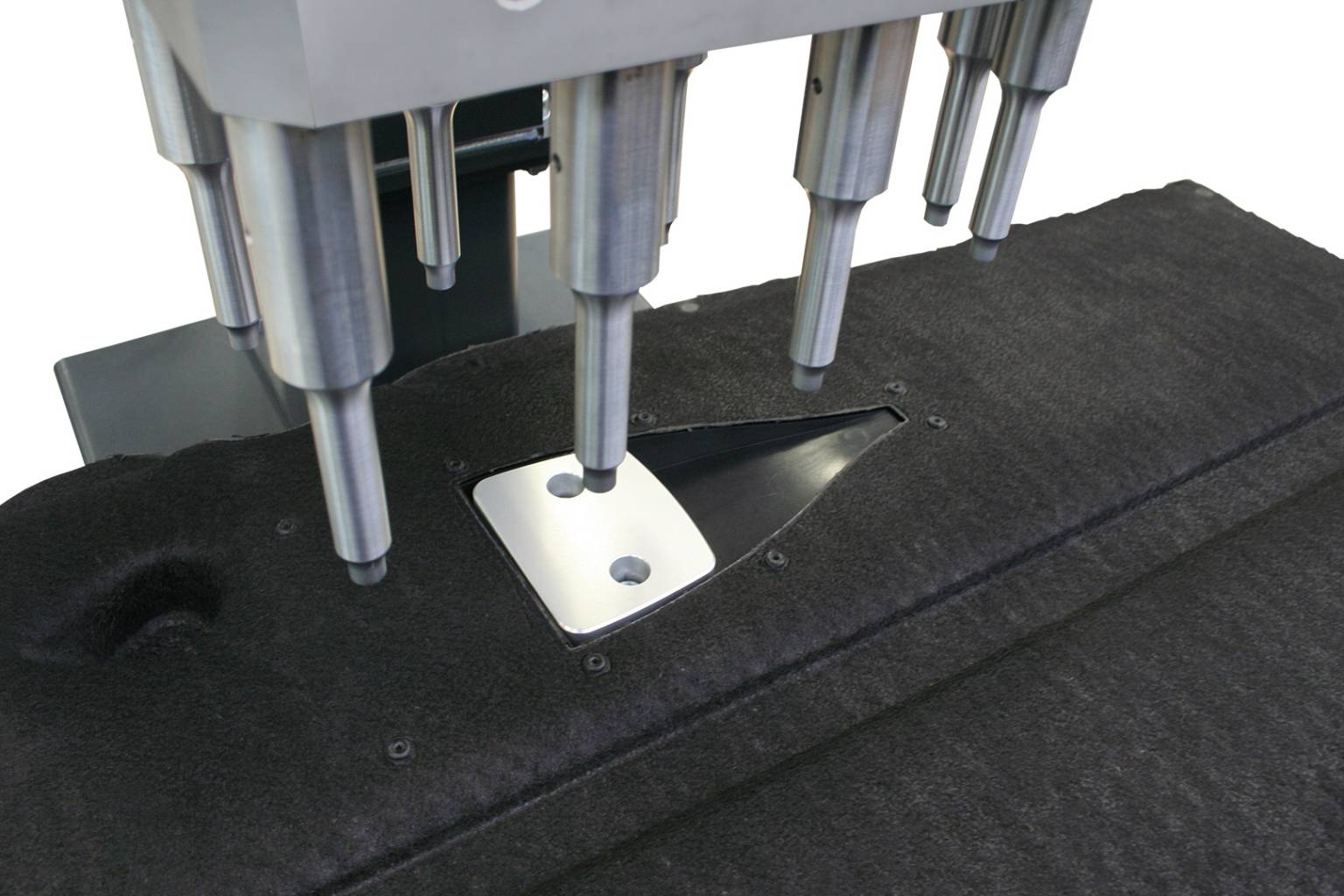 Soubassement de voiture riveté par ultrasons