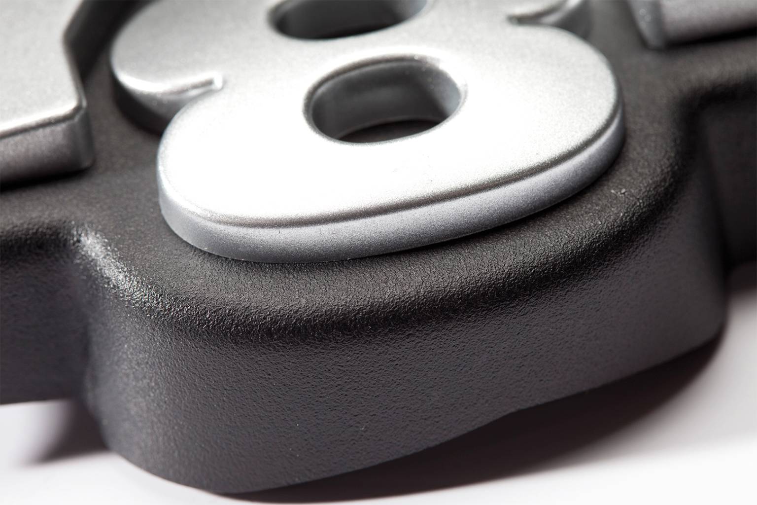 Emblème soudé par ultrasons