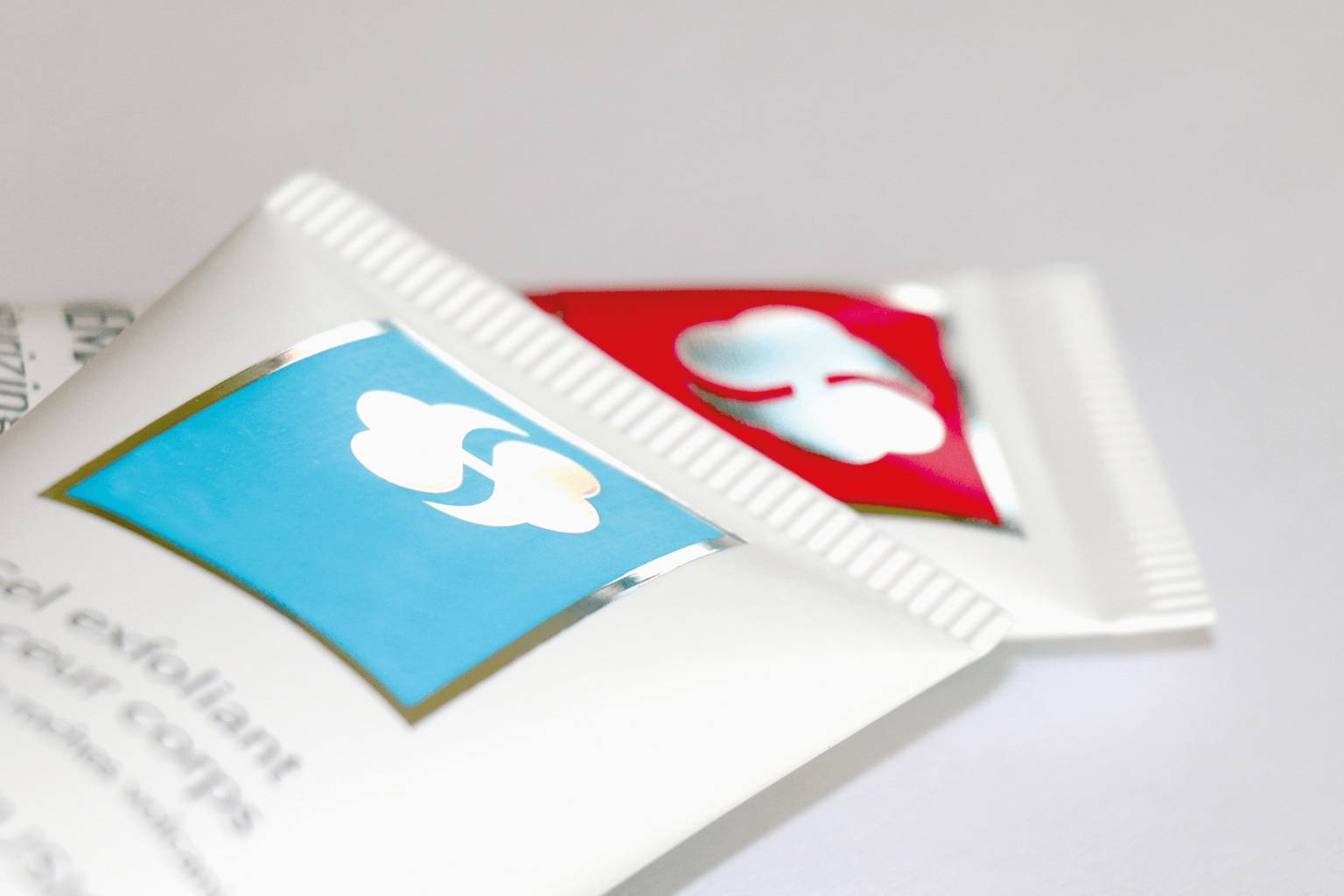 Tubetto crema per le mani sigillato a ultrasuoni