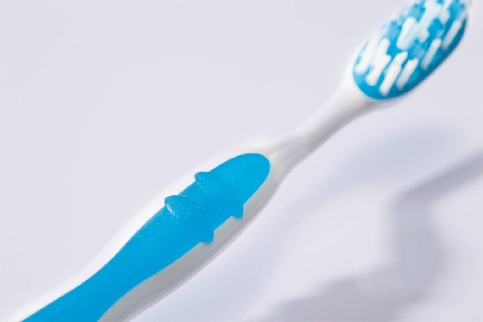 Parti di spazzolino da denti saldate insieme con ultrasuoni