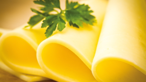 Käse geschnitten mit Ultraschall