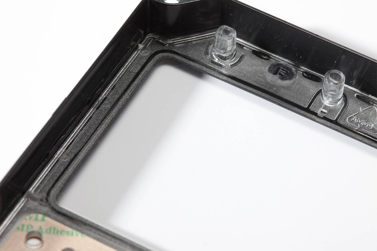 Elettronica del display saldata con ultrasuoni