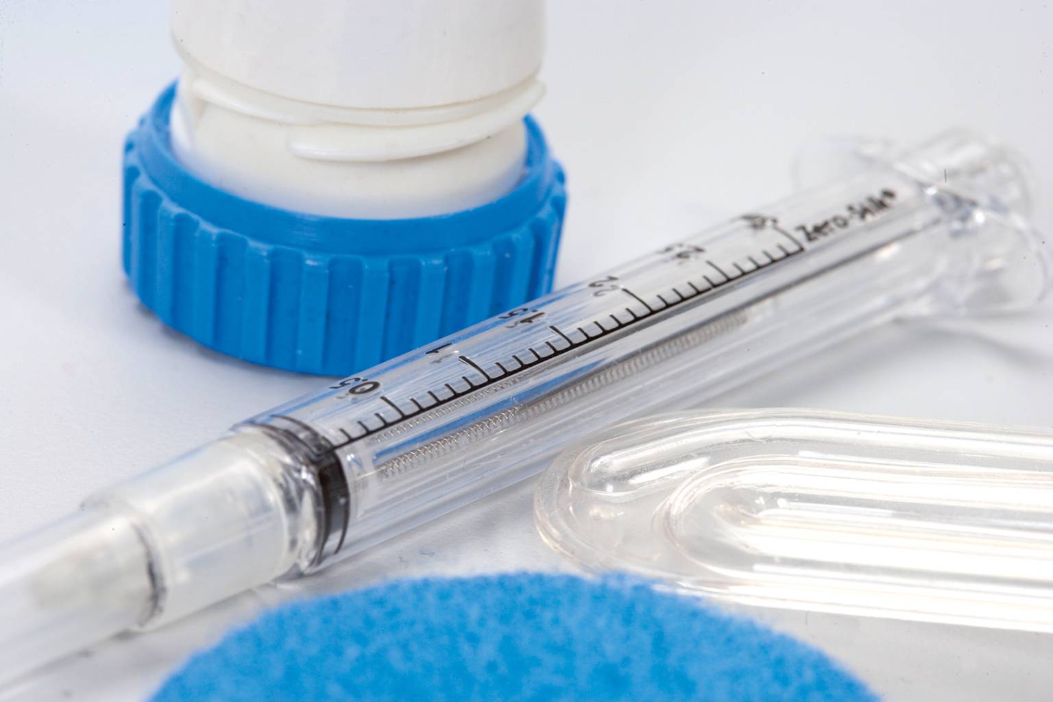 Parte in plastica medicale saldata a ultrasuoni