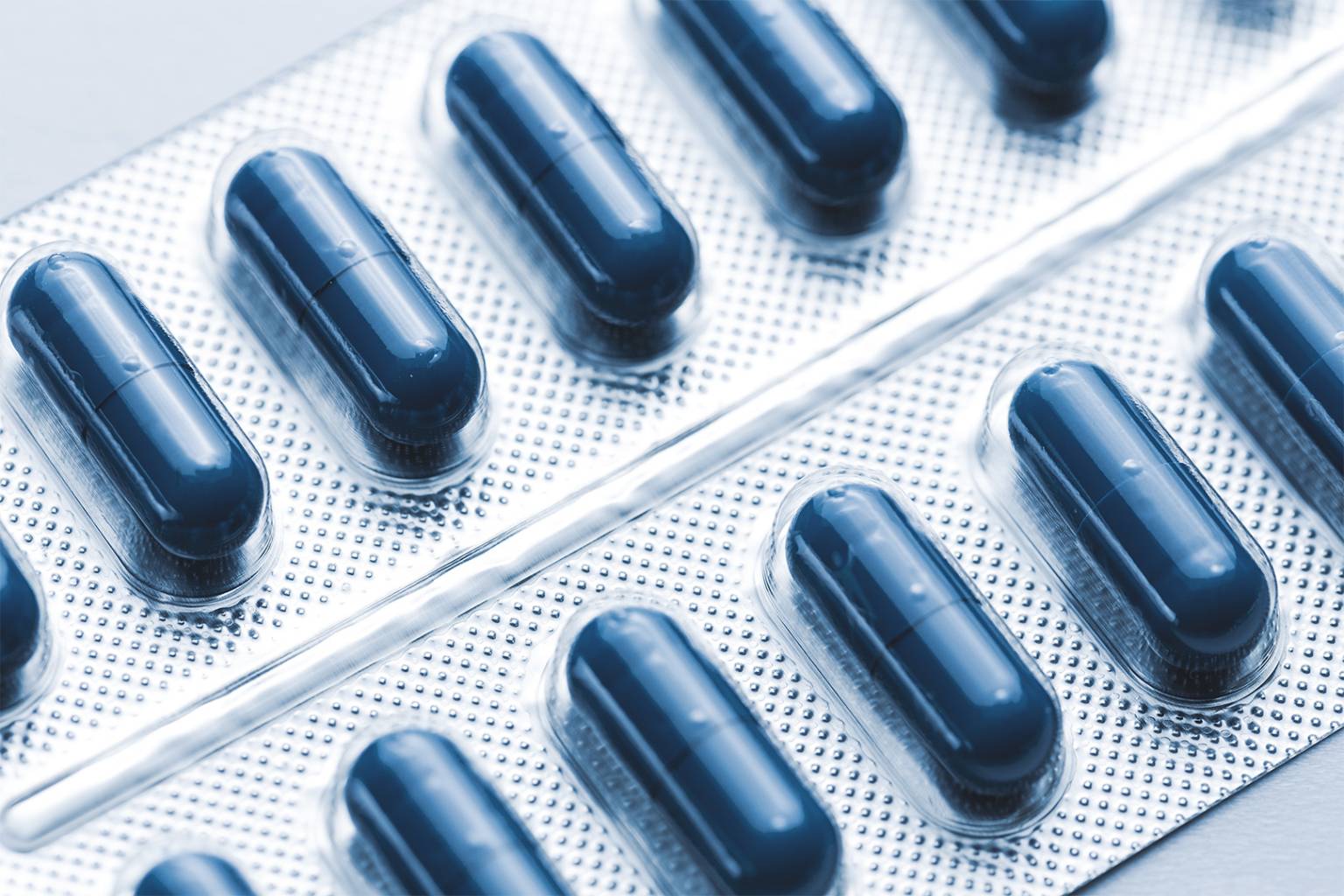 Capsule blister packaging welded with ultrasonics