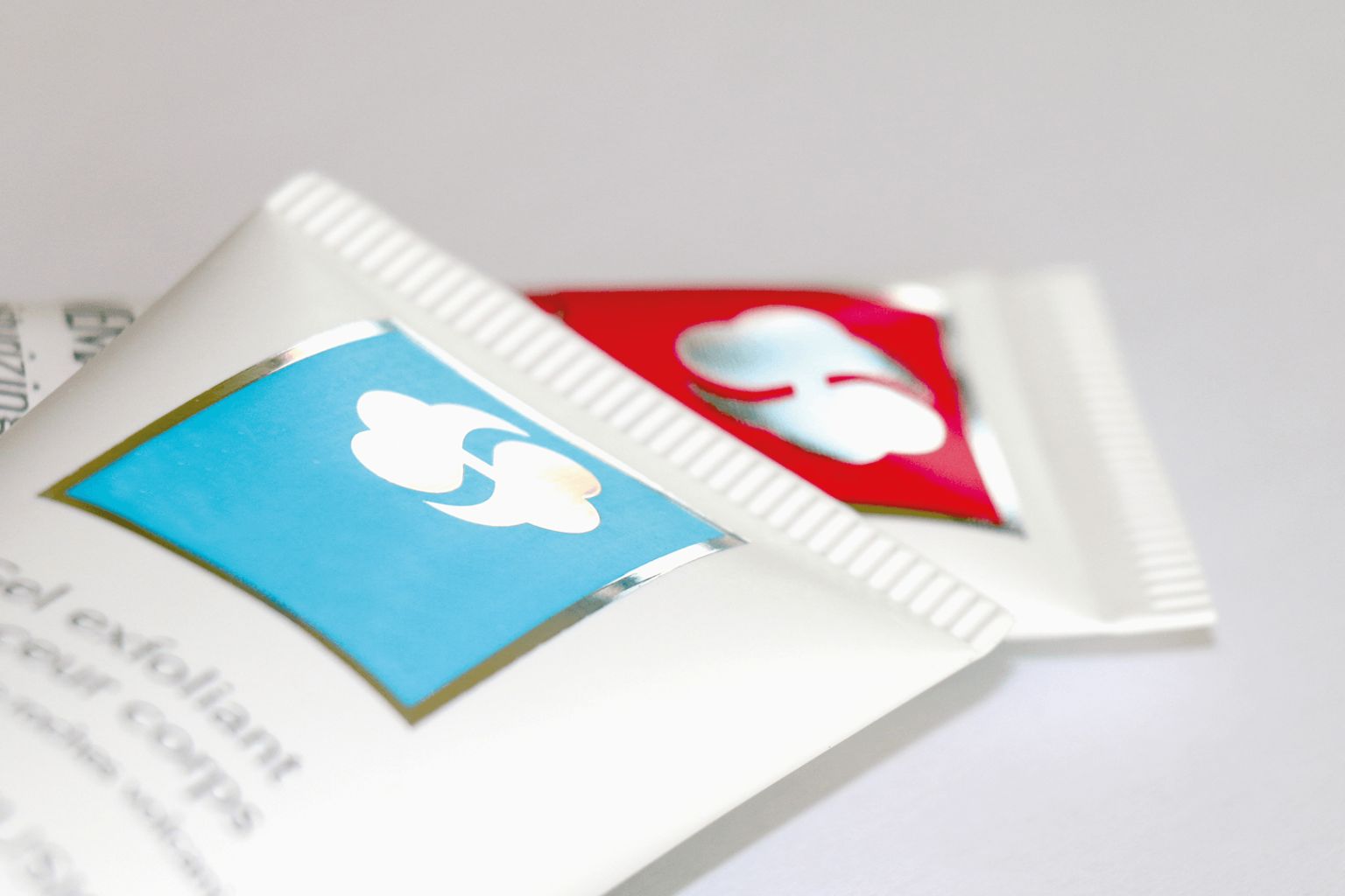 Tube de crème pour les mains scellé par ultrasons