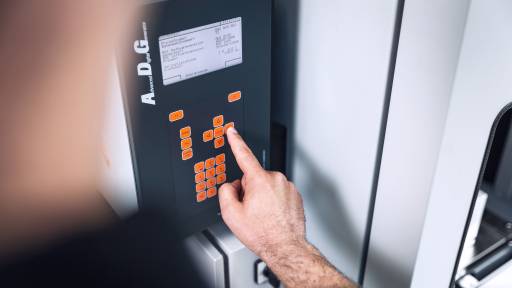 Ultrasonic generator