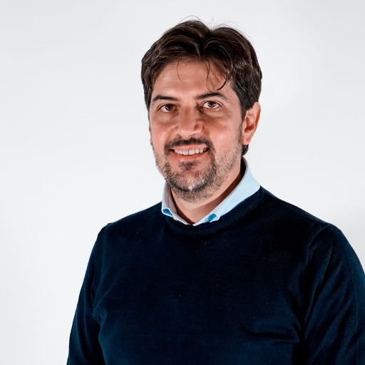 Luca R.